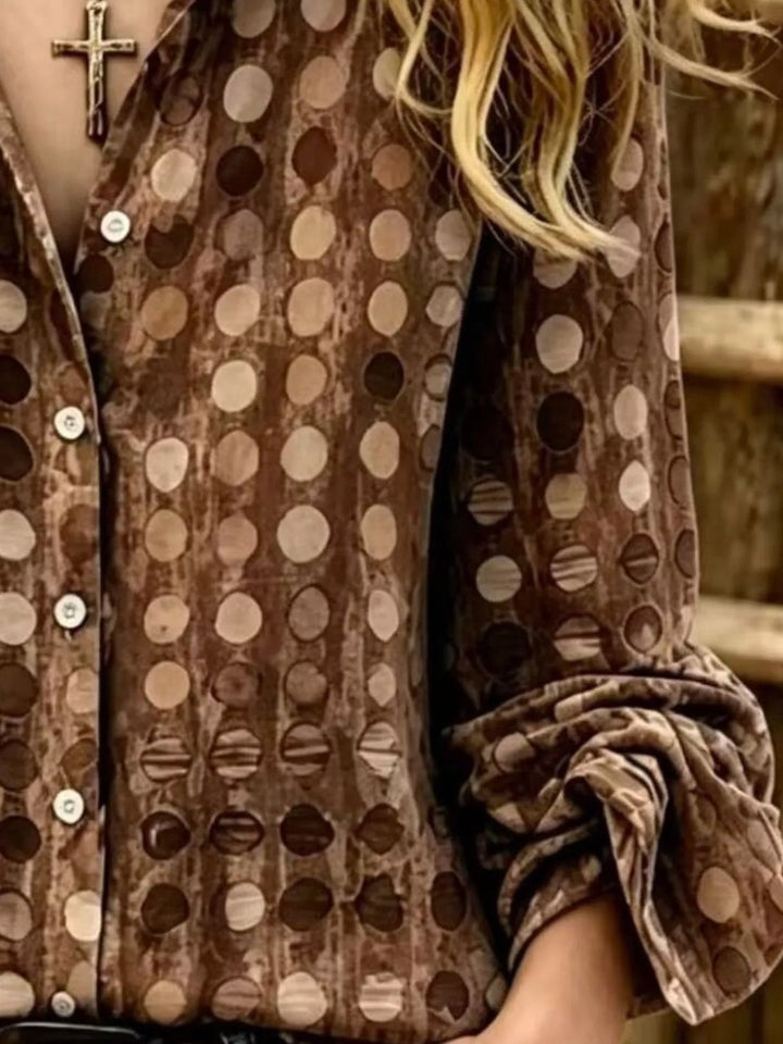 Circle pattern rolled sleeves plus size in brown, close-up detail