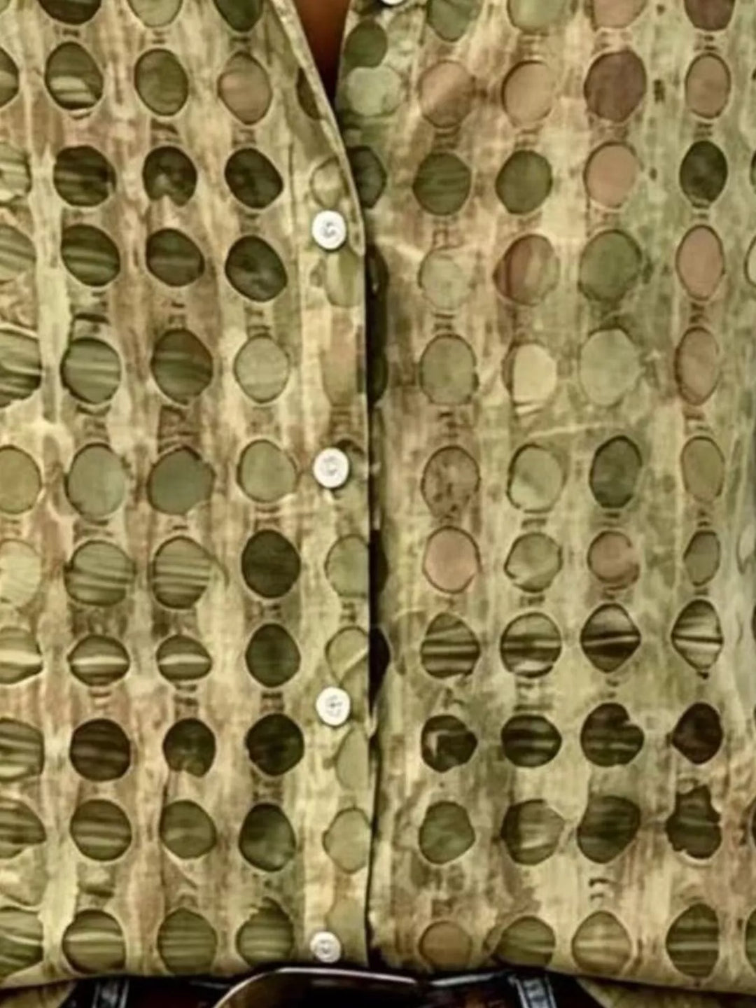 Circle pattern rolled sleeves plus size in yellow-green, close-up detail