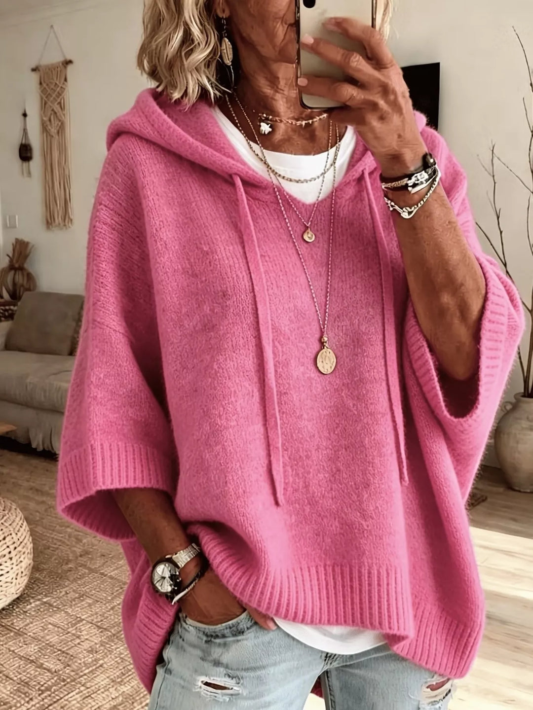 Hooded batwing elbow-length sleeves in pink, front view