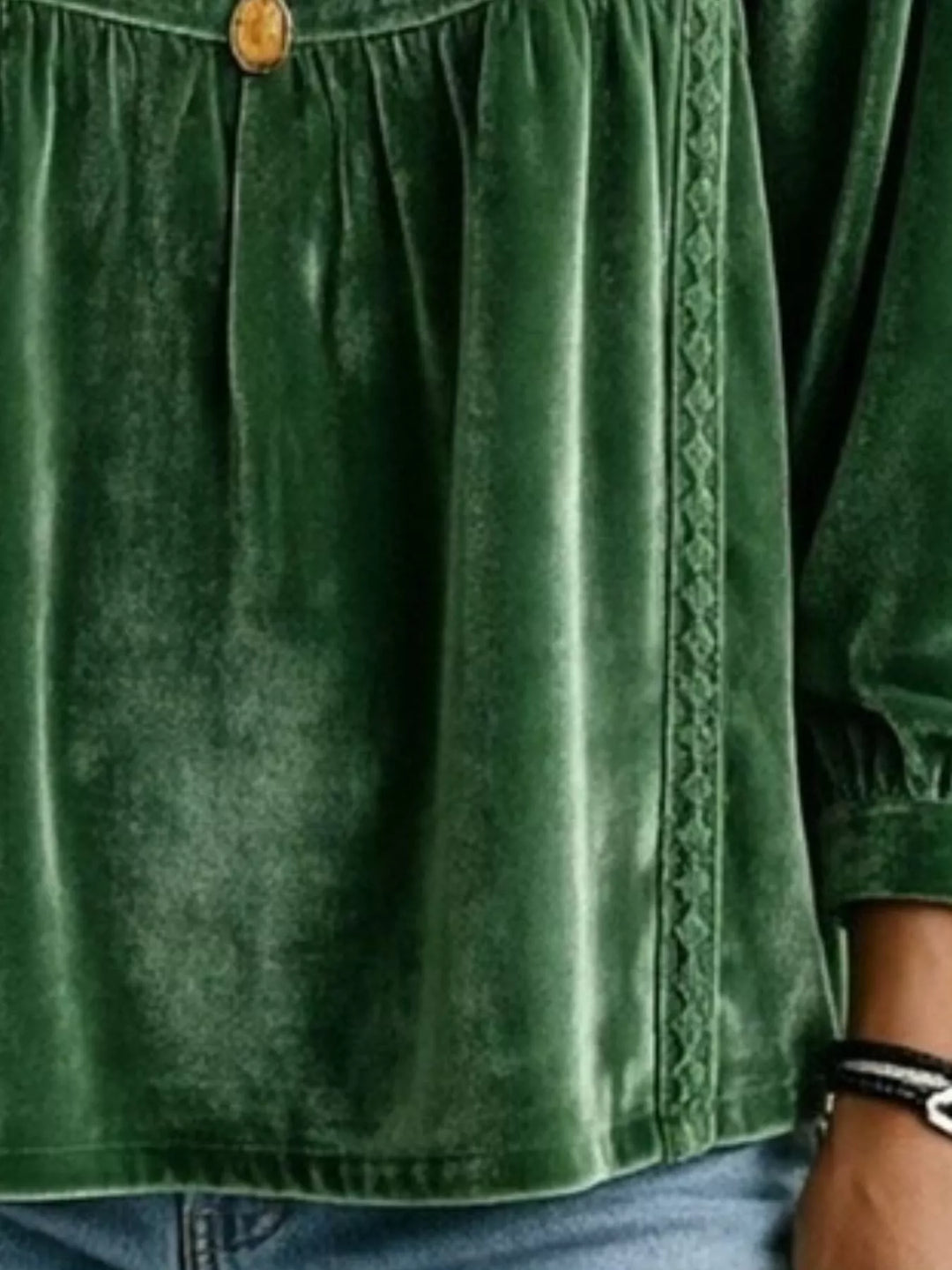 Velvet-look babydoll v-neck lace trim in dark green, close-up detail 2