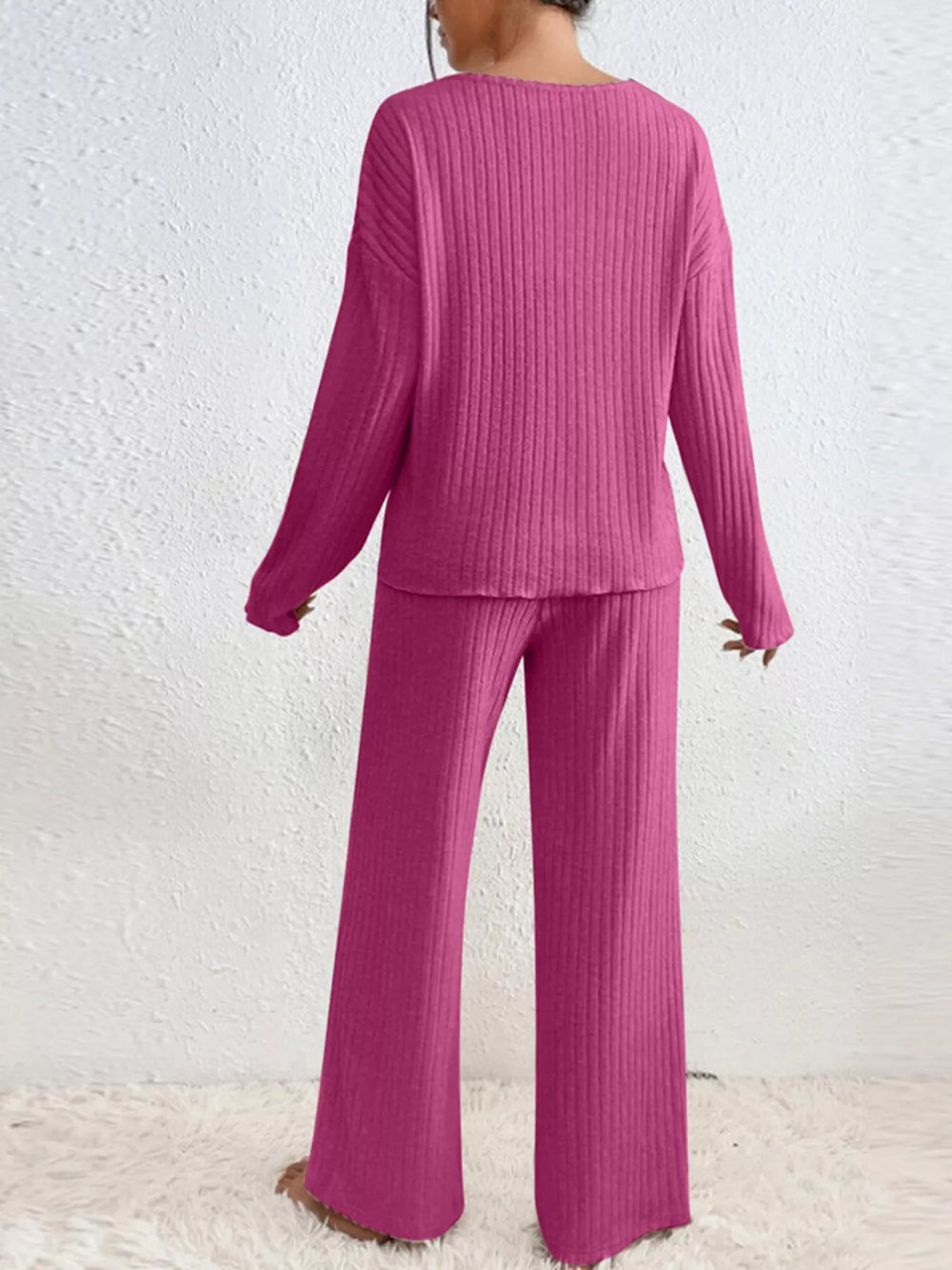 Back view of the fuchsia ribbed knit lounge set