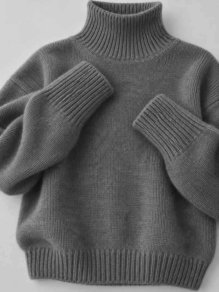 Oversized thermal dropped shoulder in dark gray, close-up detail