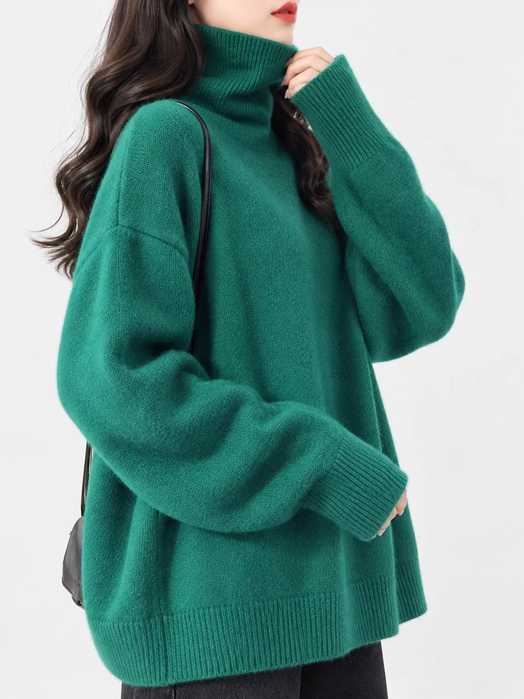 Oversized thermal dropped shoulder in green, front view